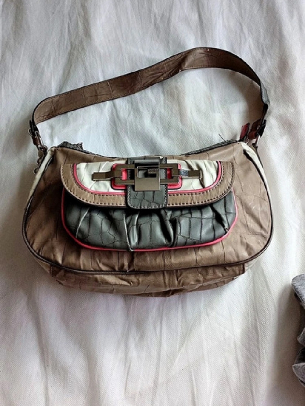 GUESS Brown & Pink Shoulder Bag